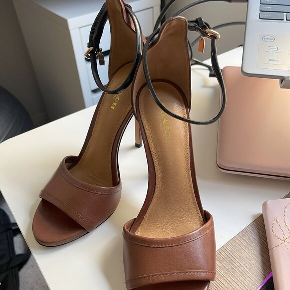 Coach Heels - Picture 4 of 4